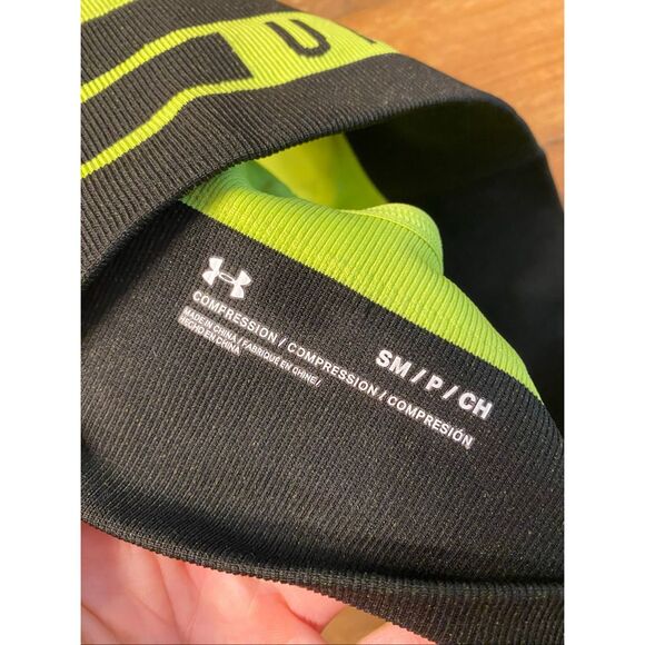 Under Armour Small neon green black sports bra medium compression - Picture 5 of 6